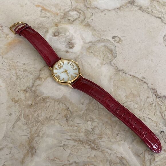 Three Red & Green Gold Tone Watches Leather Bands - Picture 9 of 16